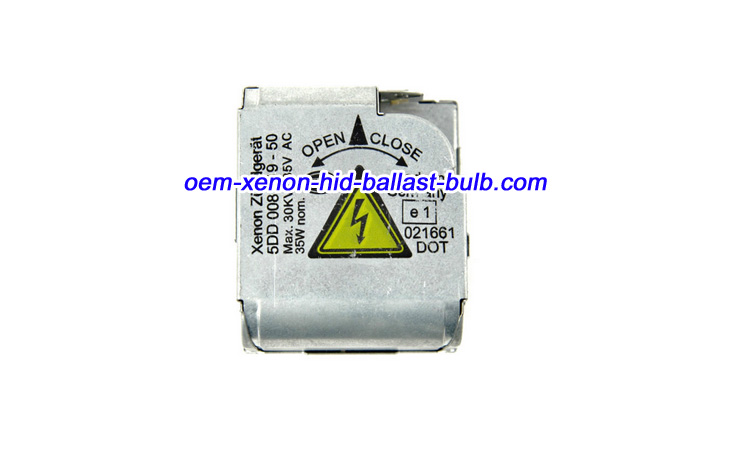 BMW E60 E61 E65 E66 X5 Z4  headlight xenon igniter bulb socket oem